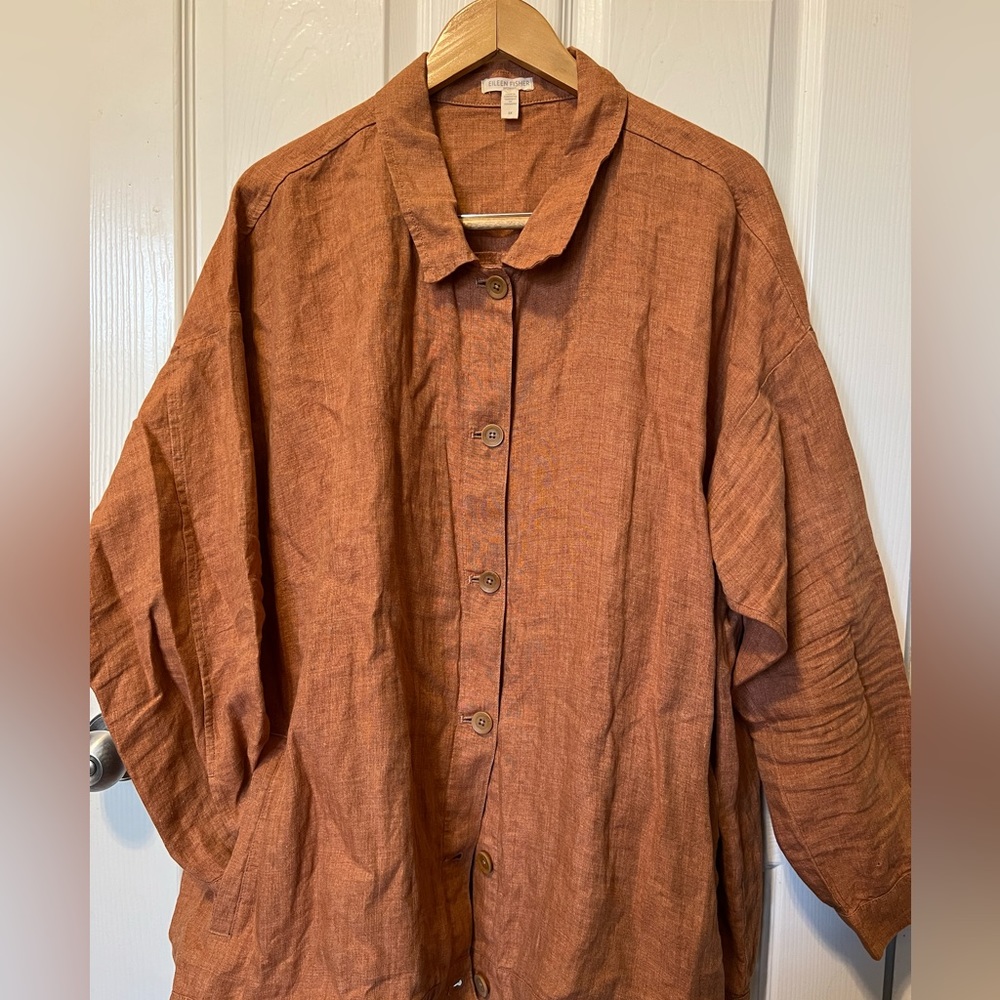 NWOT Beautiful Eileen Fisher linen jacket.